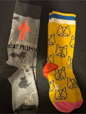 Cat Mom Grey Crew Socks & Yellow Cat Pattern Crew Socks - bundle